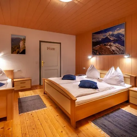 Lilly Apartament