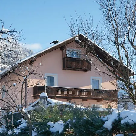 Lilly Apartament